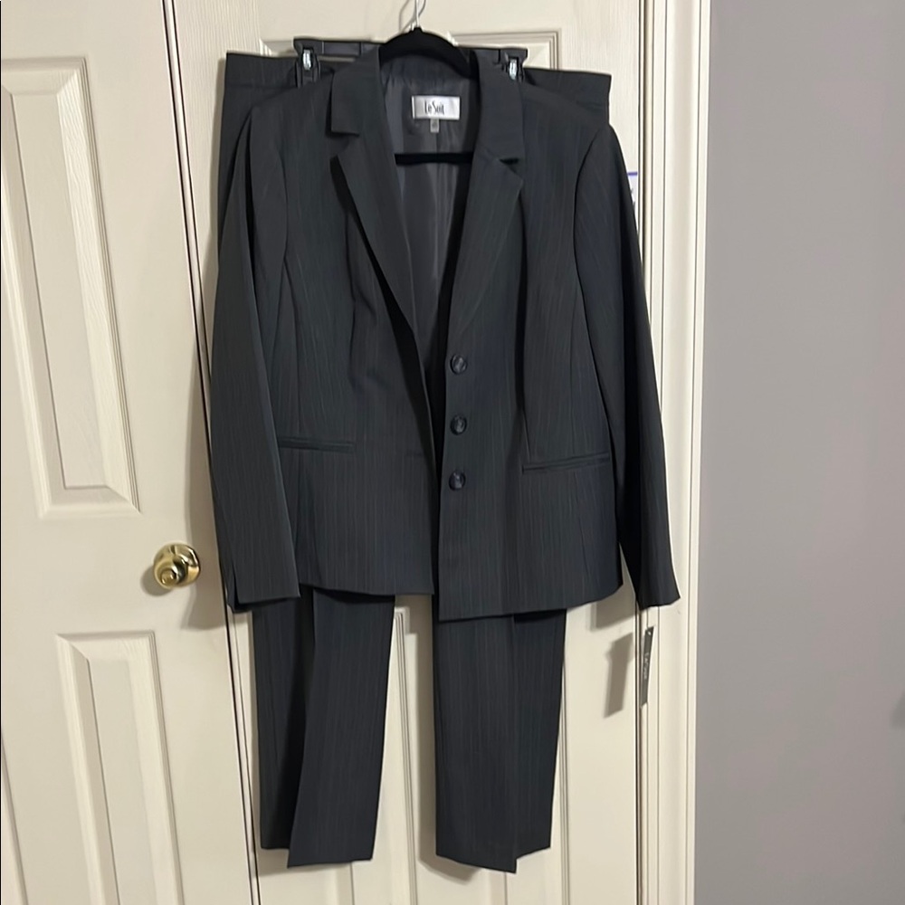 Le Suit Black Blazer Classic Professional Jacket